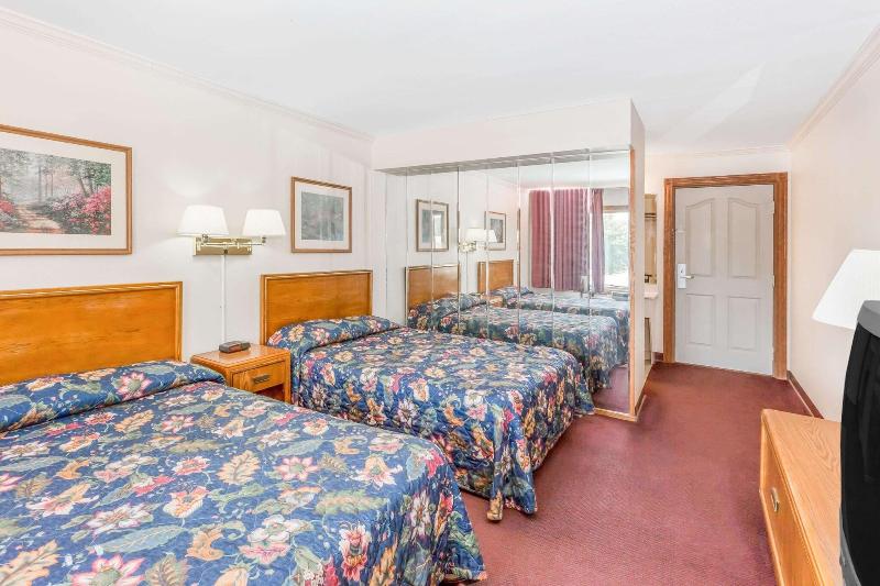 Knights Inn South Sioux City image