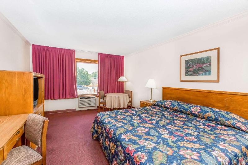 Knights Inn South Sioux City image