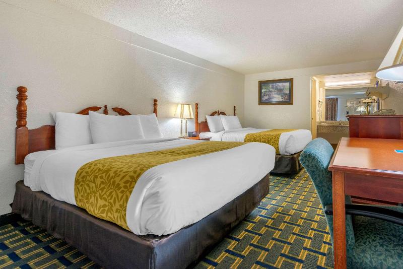 RODEWAY INN Hilliard Area image
