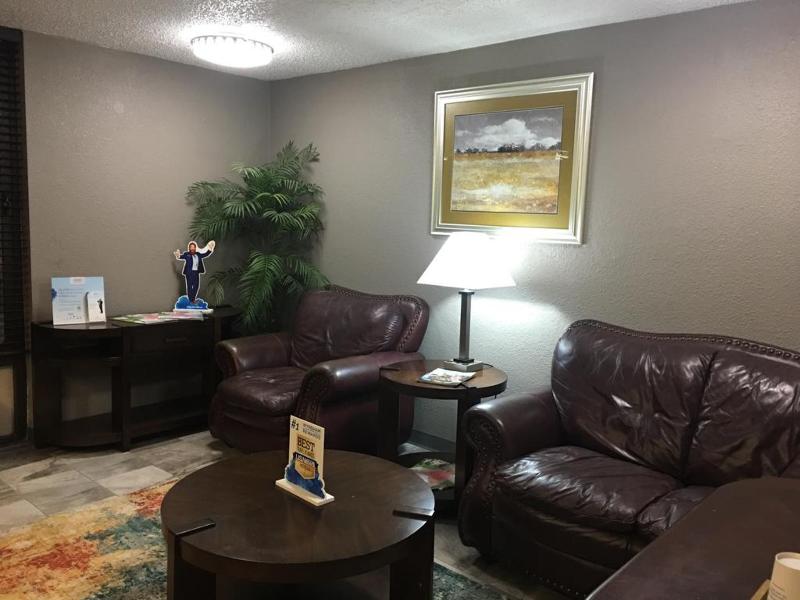Travelodge by Wyndham Texarkana AR