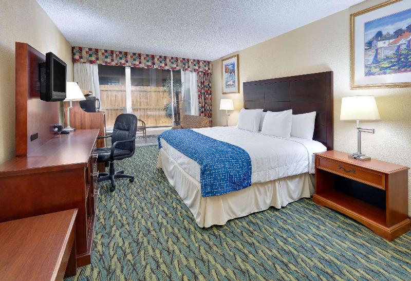 Bed room