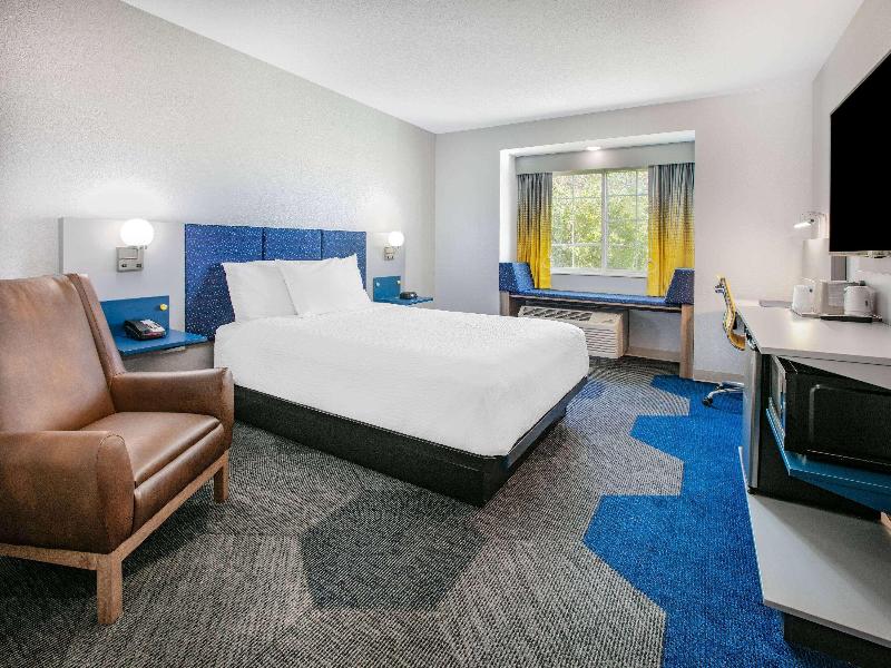 DOUBLE Accessible-Queen Size Bed