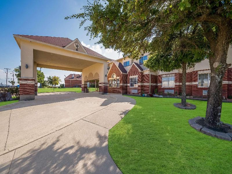 Econo Lodge Inn & Suites image