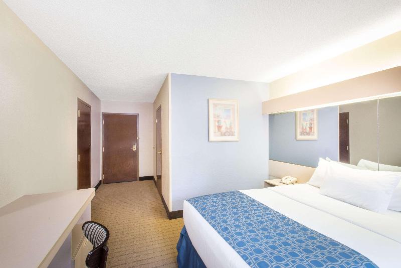 Microtel Inn & Suites By Wyndham Seneca Falls image