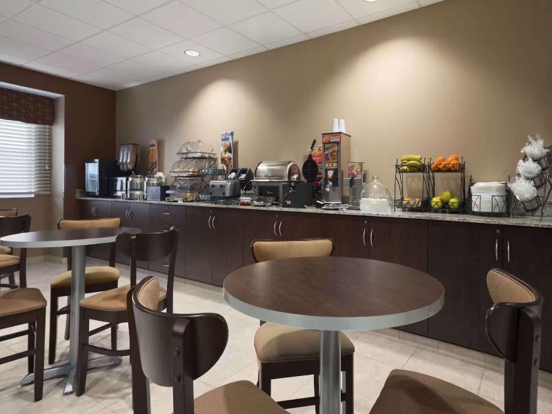 Microtel Inn & Suites By Wyndham Fairmont image