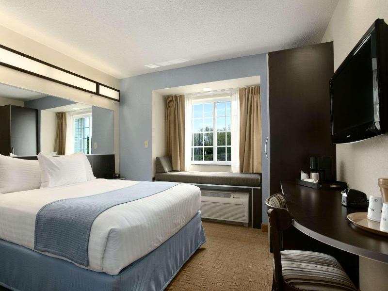 Microtel Inn & Suites By Wyndham Geneva image