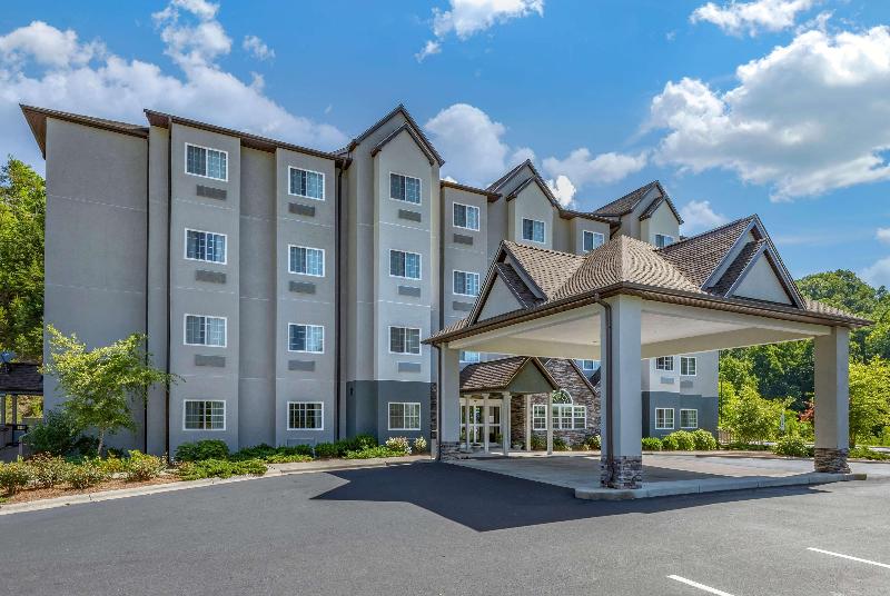 Microtel Inn & Suites By Wyndham Sylva Dillsboro image