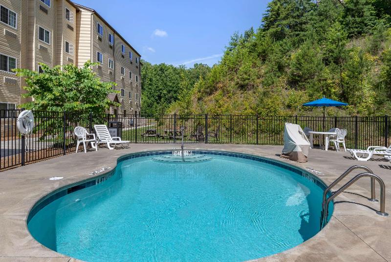 Microtel Inn & Suites By Wyndham Sylva Dillsboro image