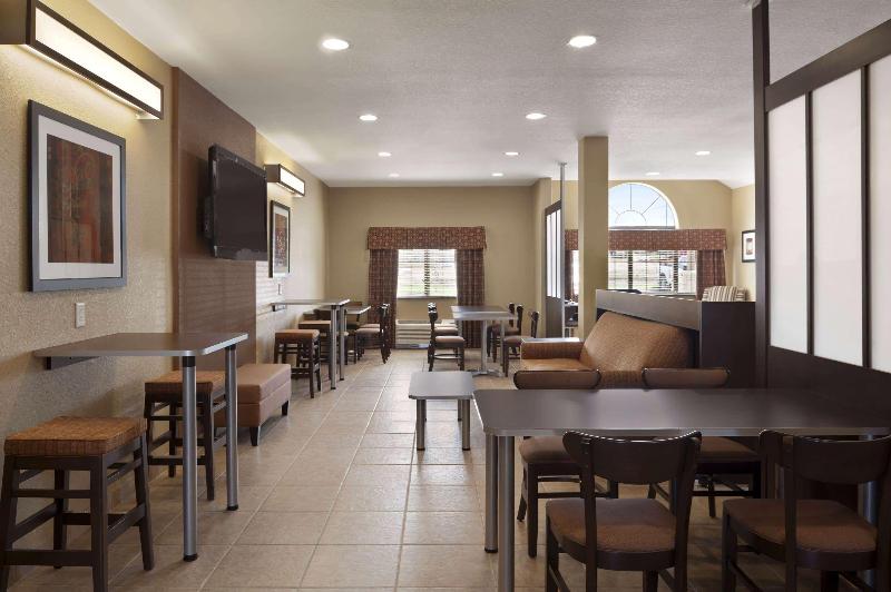 Garner Hotel Gonzales image