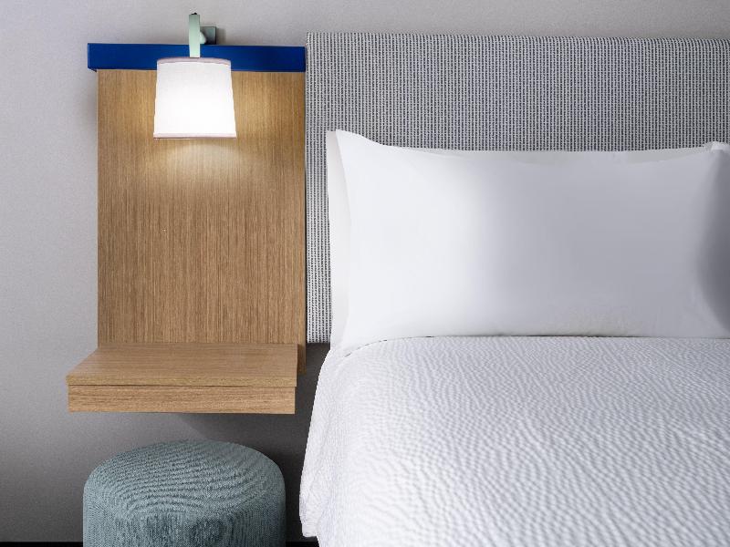 Garner Hotel Gonzales image