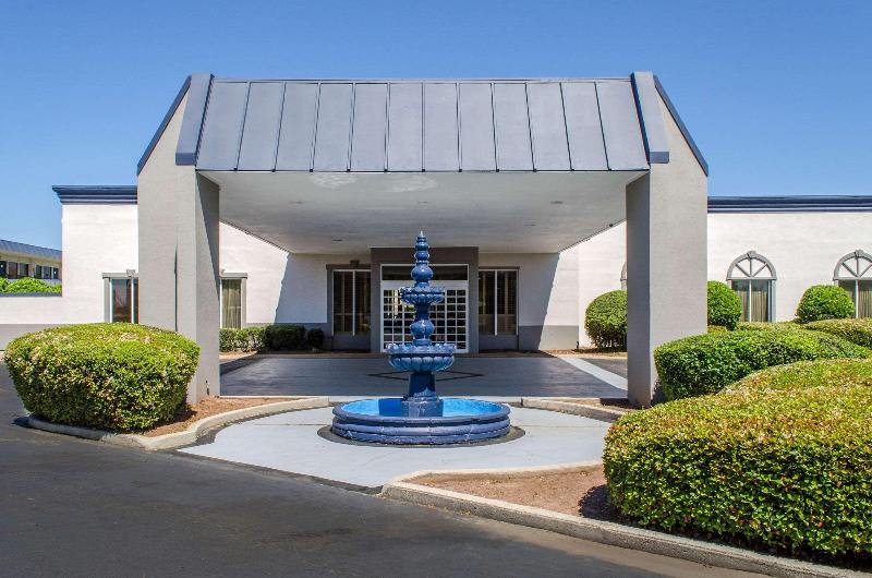 Quality Inn & Suites Laurel area image