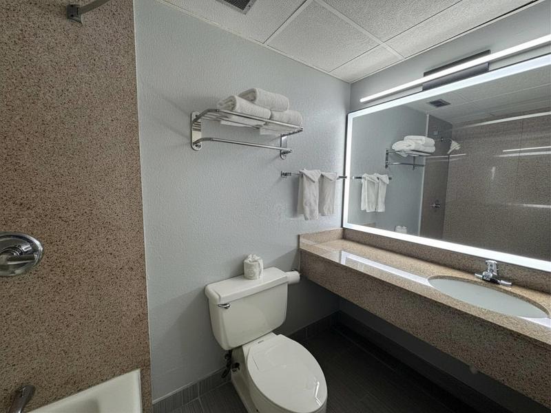 Baymont Inn & Suites Queensbury/Lake George image
