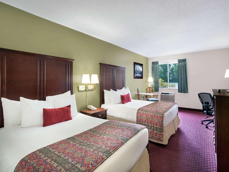 Baymont by Wyndham Bozeman image
