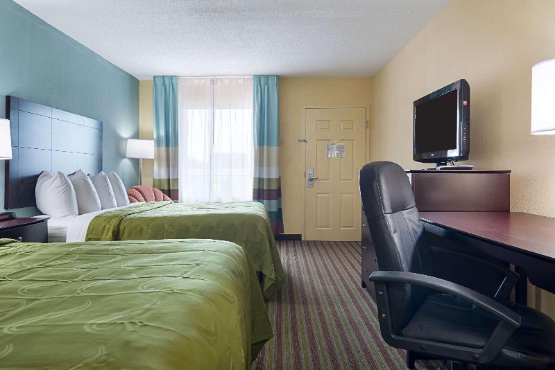 Quality Inn Calhoun North I-75 image