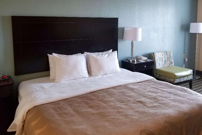 Quality Inn Calhoun North I-75 image