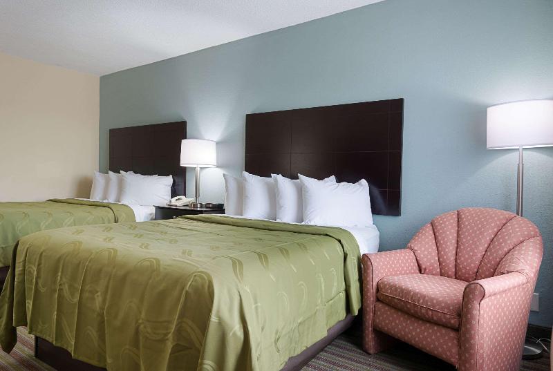 Quality Inn Calhoun North I-75 image