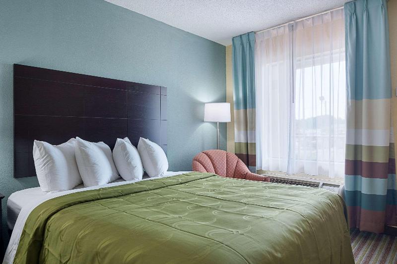 Quality Inn Calhoun North I-75 image