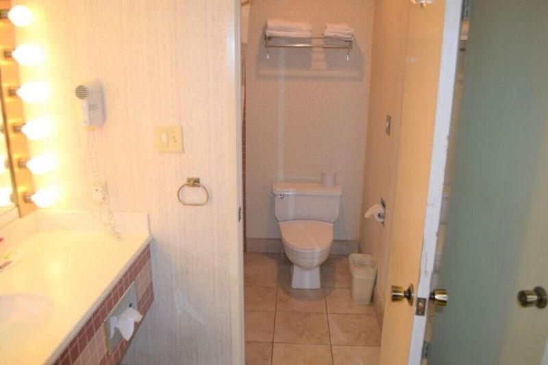 Merced inn & suites image