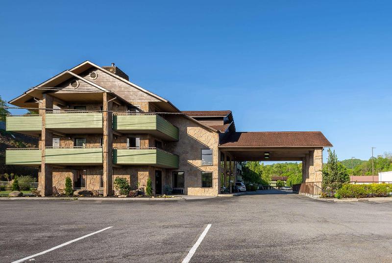 Ramada by Wyndham Pigeon Forge South