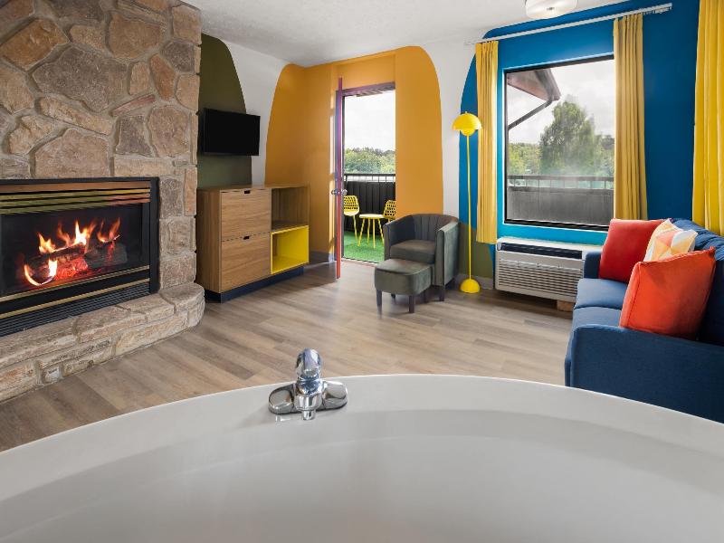 Days Inn by Wyndham Pigeon Forge Parkway