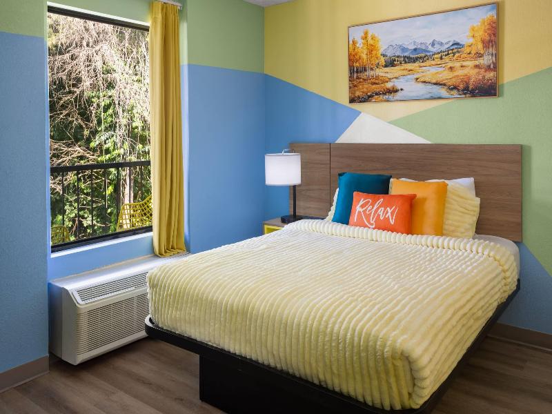 SUITE THREE BEDS — photo 7