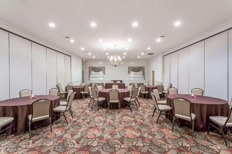 Comfort Inn Huntington Near University Area image