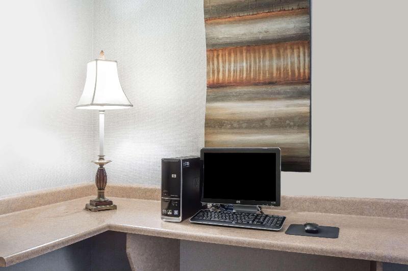Comfort Inn Huntington Near University Area image