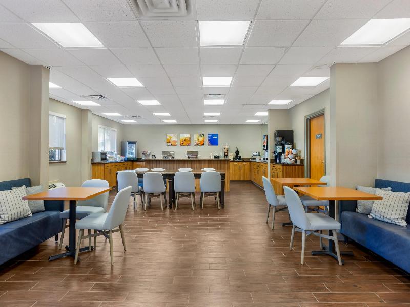 Comfort Inn Huntington Near University Area image