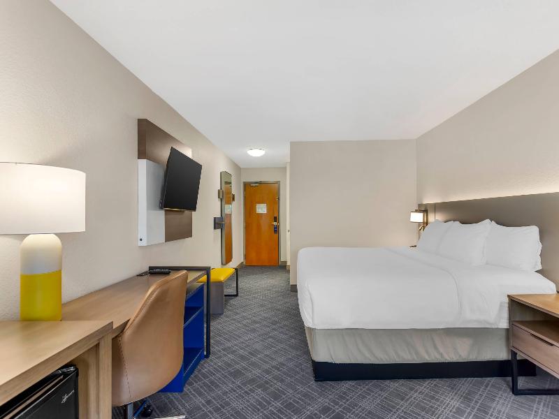 Comfort Inn Huntington Near University Area image