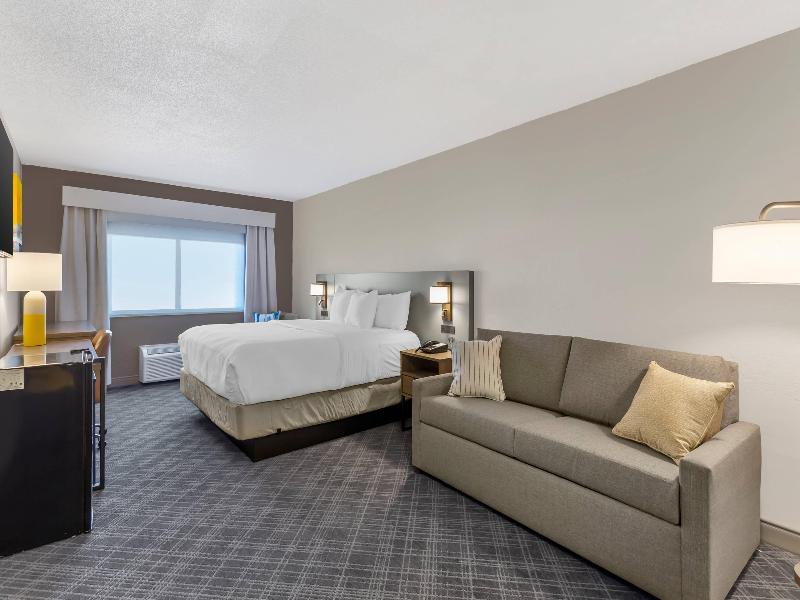 Comfort Inn Huntington Near University Area image