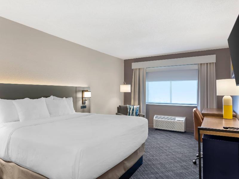 Comfort Inn Huntington Near University Area image