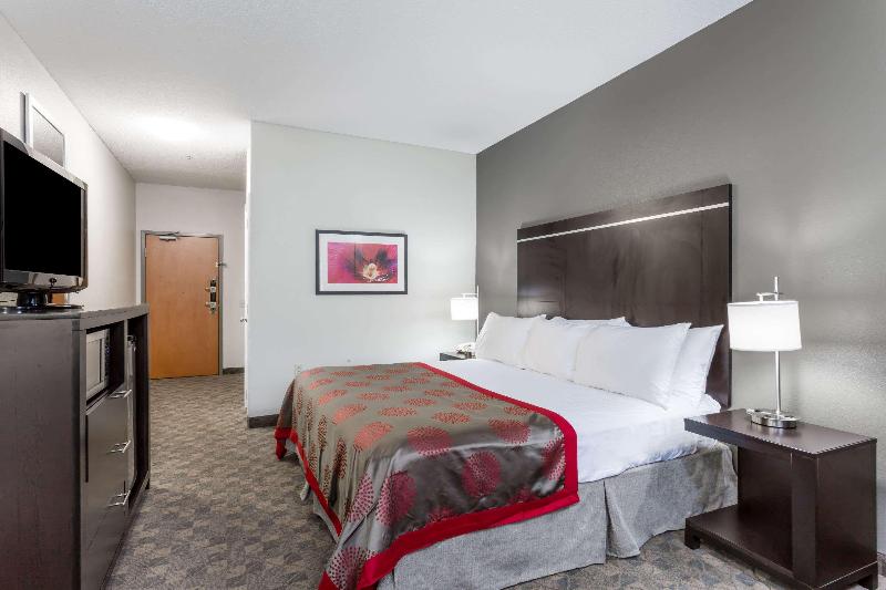 Comfort Inn Huntington Near University Area image