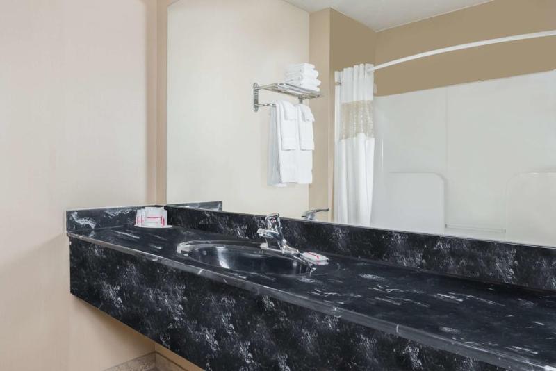Ramada by Wyndham Strasburg image