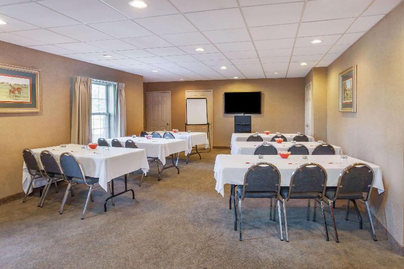 Ramada by Wyndham Shelbyville/Louisville East