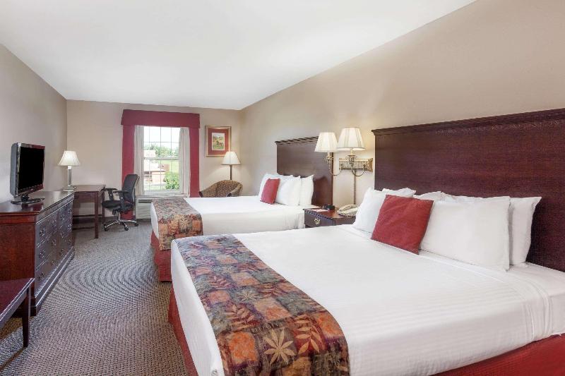 Ramada by Wyndham Shelbyville/Louisville East