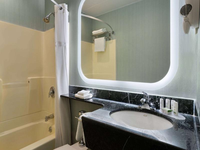 Ramada by Wyndham Bronx image