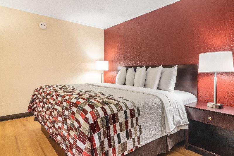 Red Roof Inn Ashtabula - Austinburg image