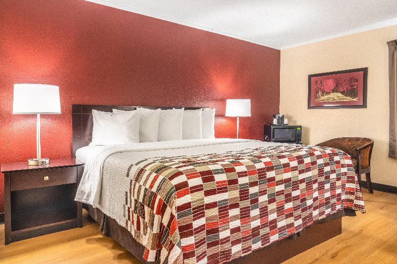 Red Roof Inn Ashtabula - Austinburg image
