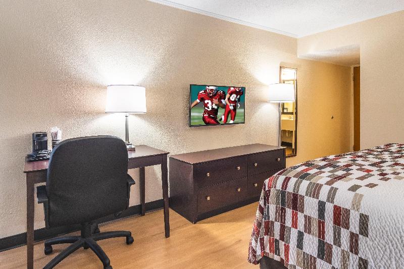 Red Roof Inn Ashtabula - Austinburg image