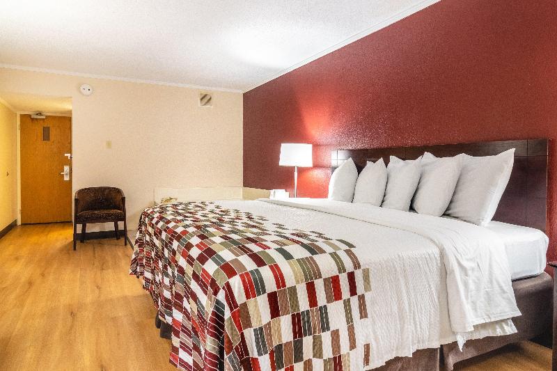 Red Roof Inn Ashtabula - Austinburg image