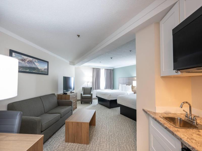 Quality Inn & Suites Whitehorse image
