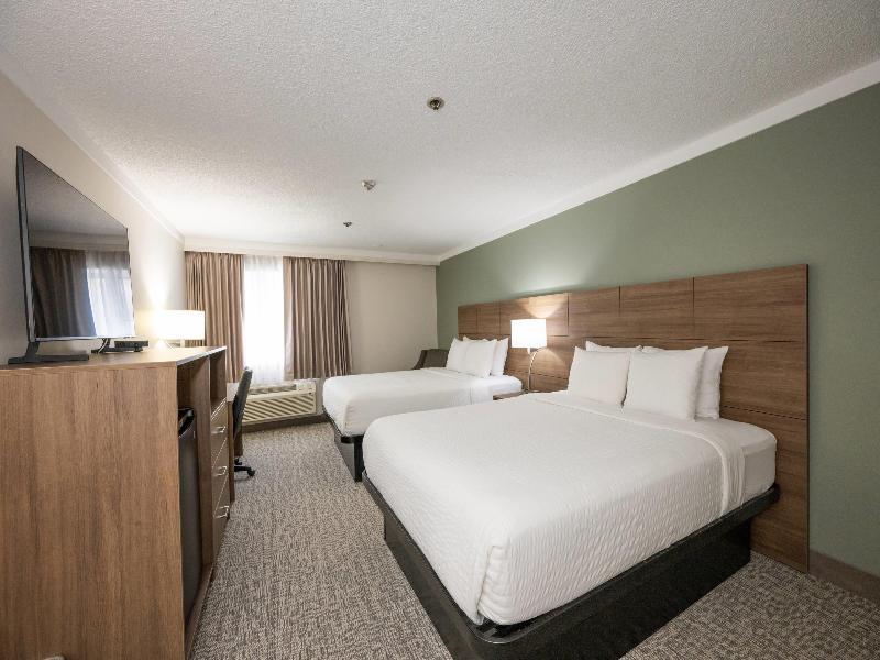 Quality Inn & Suites Whitehorse image