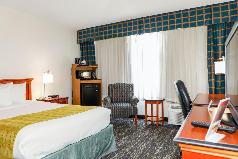 Ramada By Wyndham Cumberland Downtown image