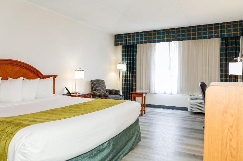 Ramada By Wyndham Cumberland Downtown image