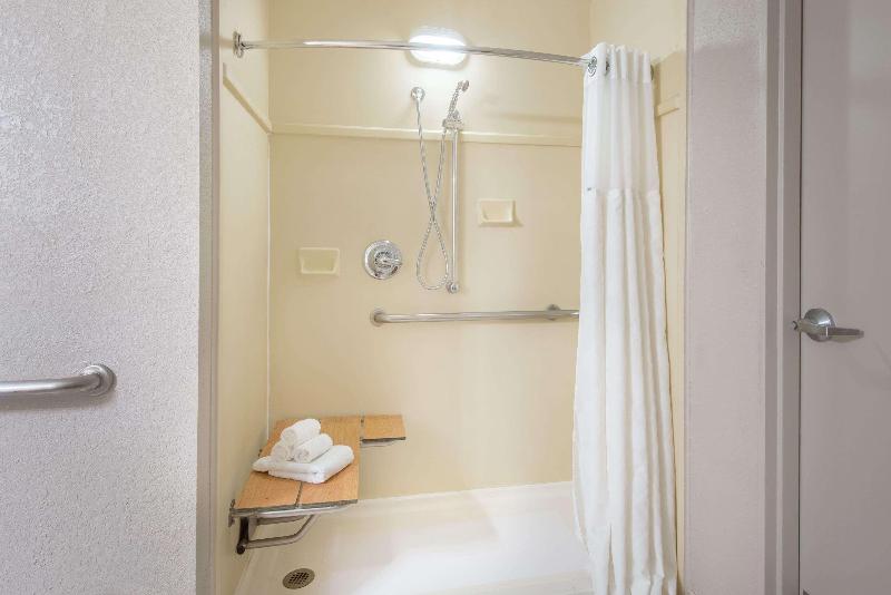 Ramada By Wyndham Cumberland Downtown image