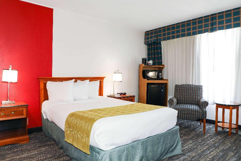 Ramada By Wyndham Cumberland Downtown image