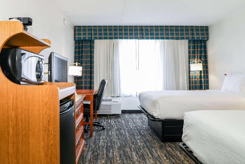 Ramada By Wyndham Cumberland Downtown image