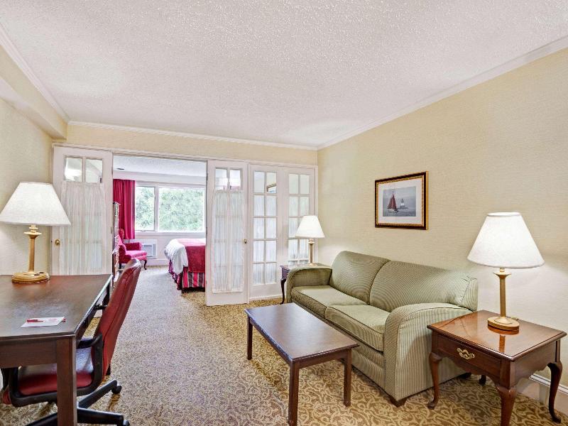 Ramada By Wyndham Seekonk Providence Area image