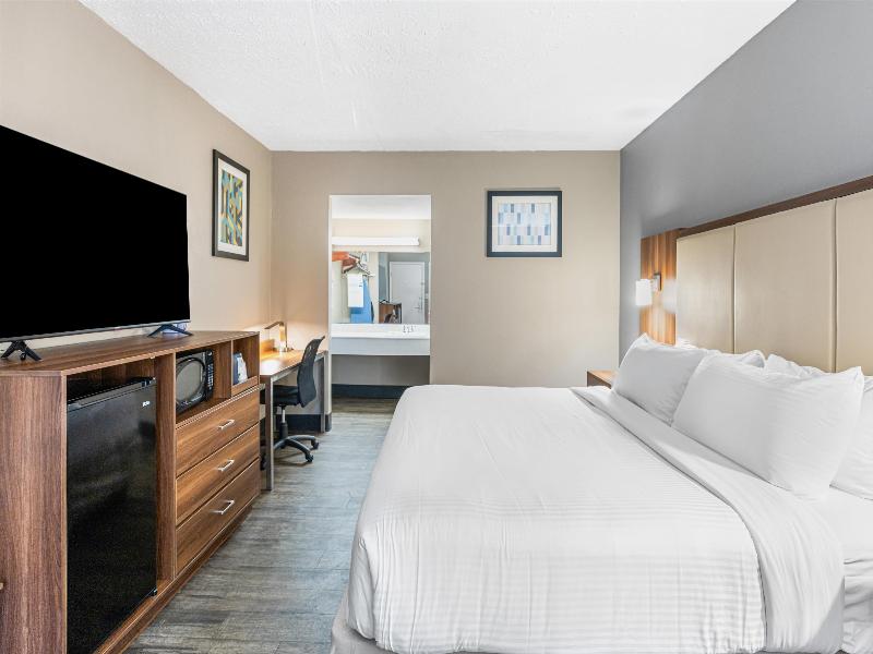 Surestay By Best Western Helen Downtown image