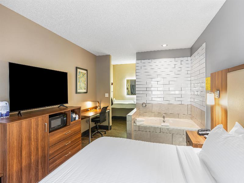 Surestay By Best Western Helen Downtown image